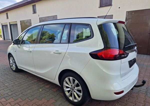 Opel Zafira cena 32900 przebieg: 221289, rok produkcji 2014 z Witnica małe 562